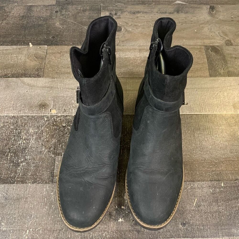 Clark’s Women’s Size 10 Camzin Strap Ankle Boots Black Bootie Suede Zip Up - Picture 4 of 10